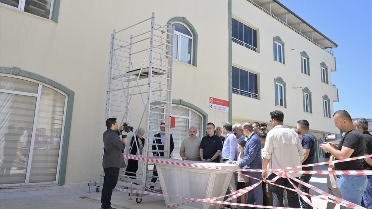 Esenyurt'ta Büyük Osmanlı Camisi'nde Su Sızıntısına Çözüm: Tadilat Çalışmaları Başladı
