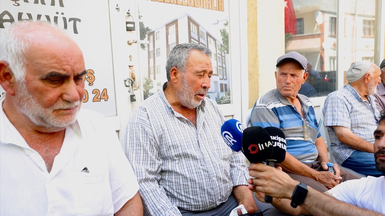 Eskişehir'deki Orman Yangınında Şehit Olan Eyüp Dereli'nin Ailesinin Acısı