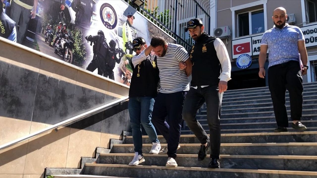 Fatih'te Kuyumcudan 24 Milyon Lira Değerinde Hırsızlık
