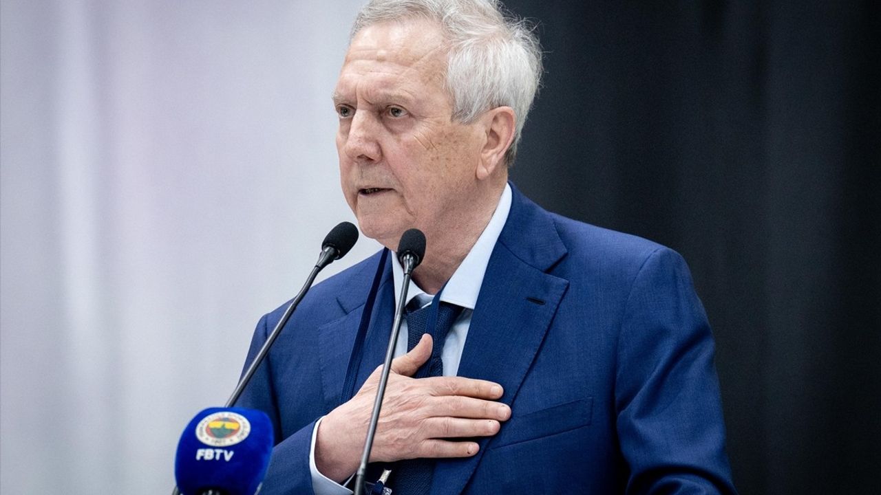 Fenerbahçe Yüksek Divan Kurulu Toplantısında Aziz Yıldırım'dan Önemli Açıklamalar