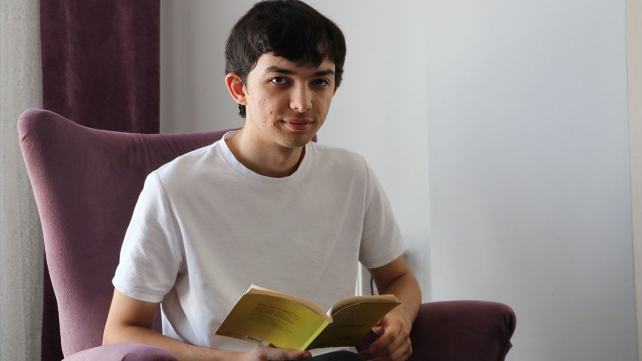 Finans Alanında İlerlemek İsteyen Türkiye 10.'su: Muhammed Yasir Kılıç