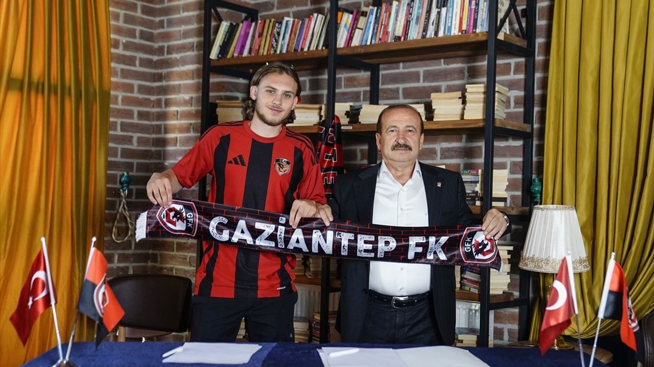 Gaziantep FK Enver Kulasin'i Kadrosuna Kattı