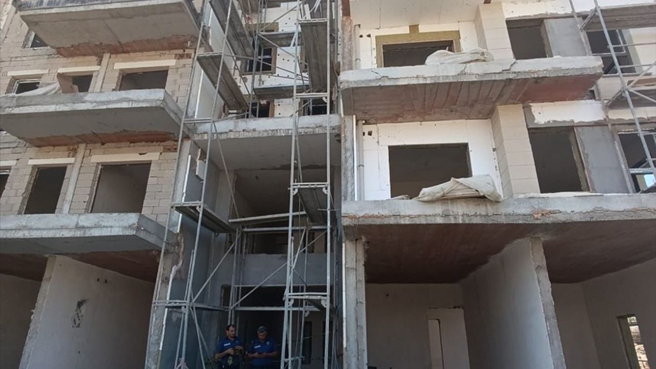 Gaziantep'te İnşaat Kazası: İşçi Ağır Yaralandı