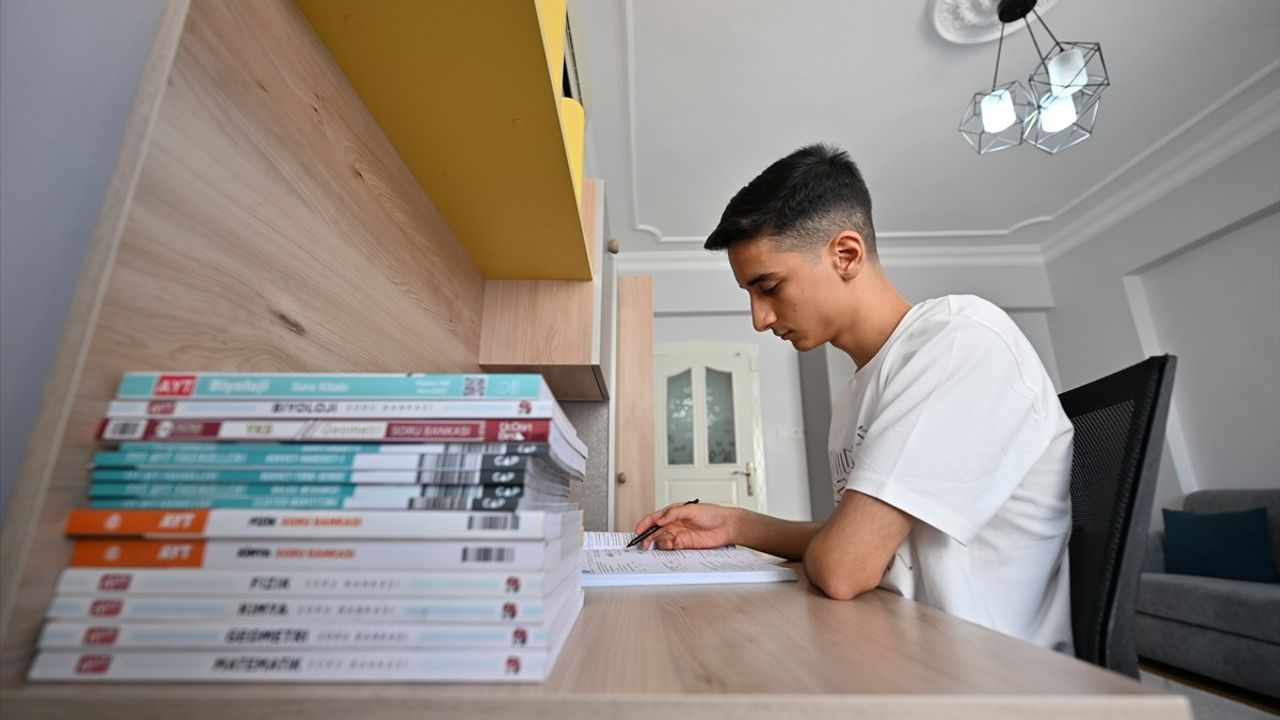 Gaziantepli Özyurtseven Ailesi Çifte Türkiye Birinciliğiyle Gururlandı
