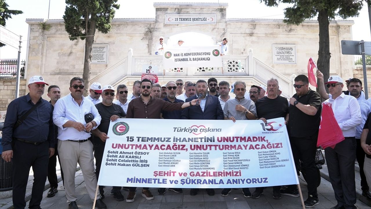 HAK-İŞ 15 Temmuz Şehitlerini Andı