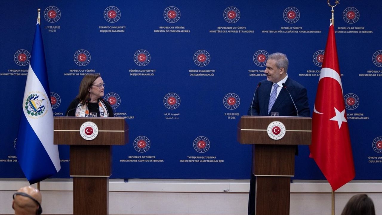 Hakan Fidan: İsrail, Suriye'yi Bölmeyi Amaçlıyor