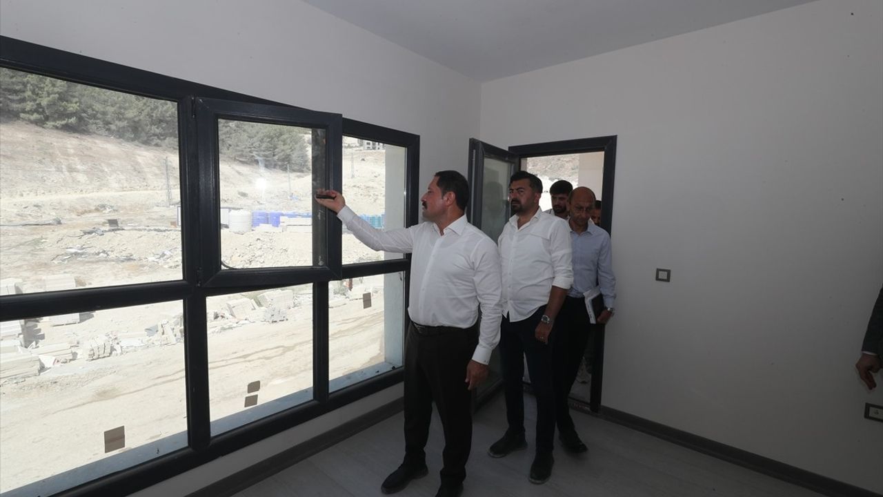 Hatay'da Afet Konutları ve Sosyal Alanlar İnşaatı Devam Ediyor