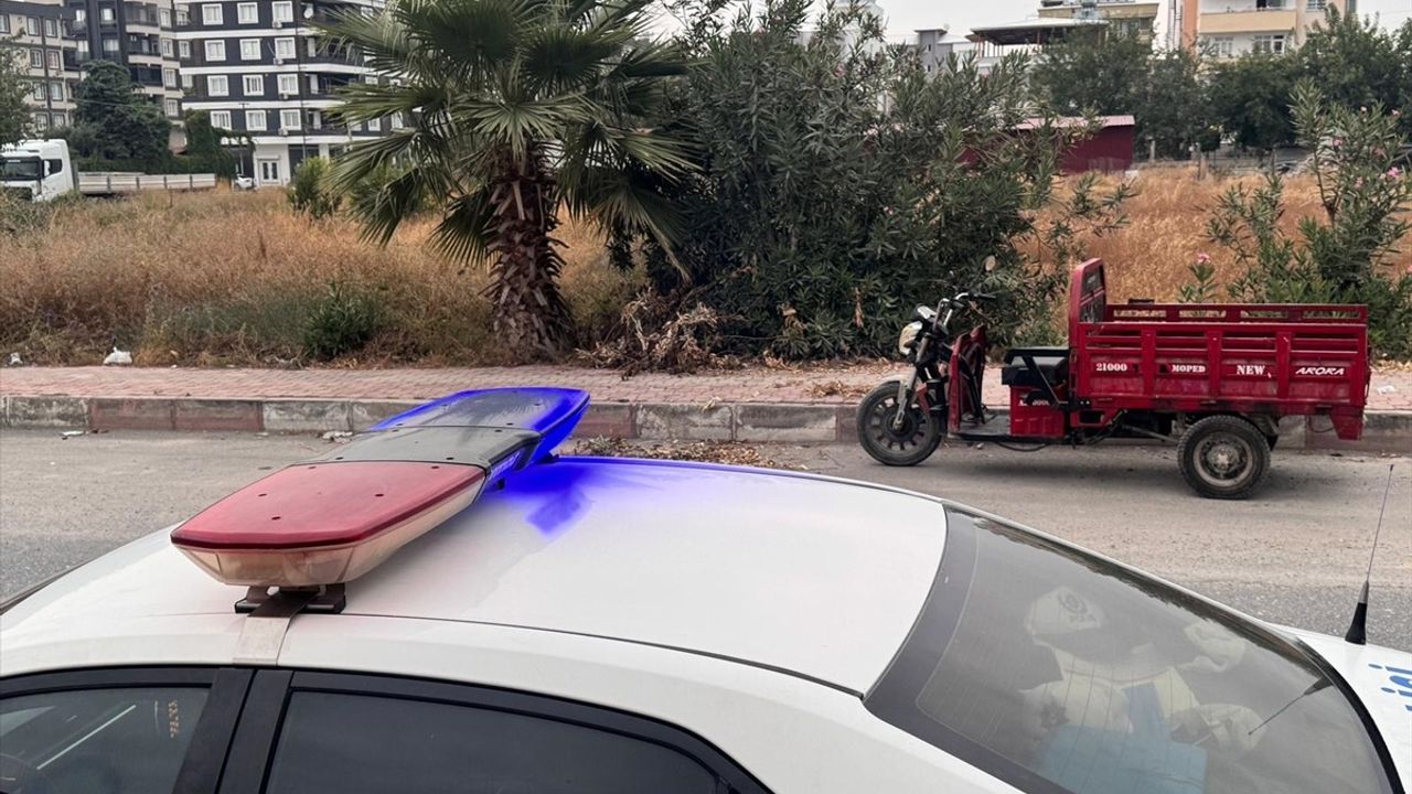 Hatay'da Babası Tarafından Öldürülen Genç Defnedildi