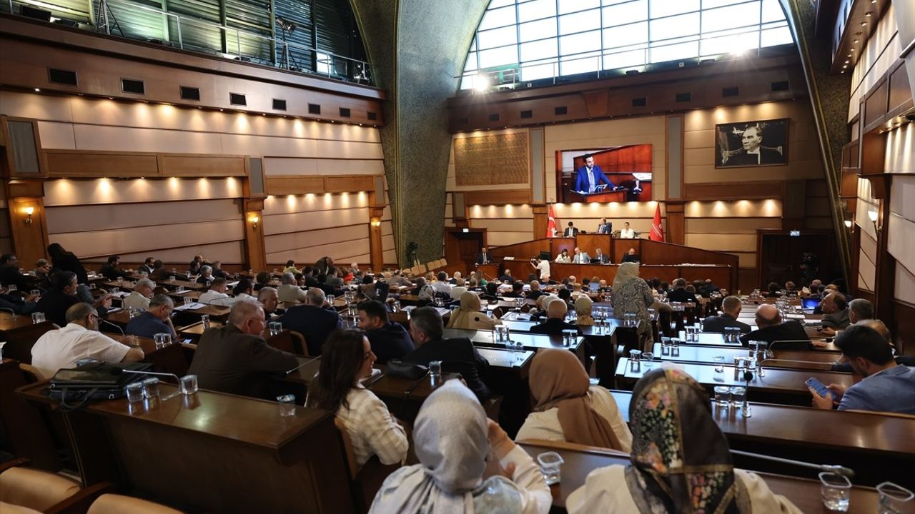 İBB Meclisinde Bütçe Yönetimi Üzerine Önerge Verildi