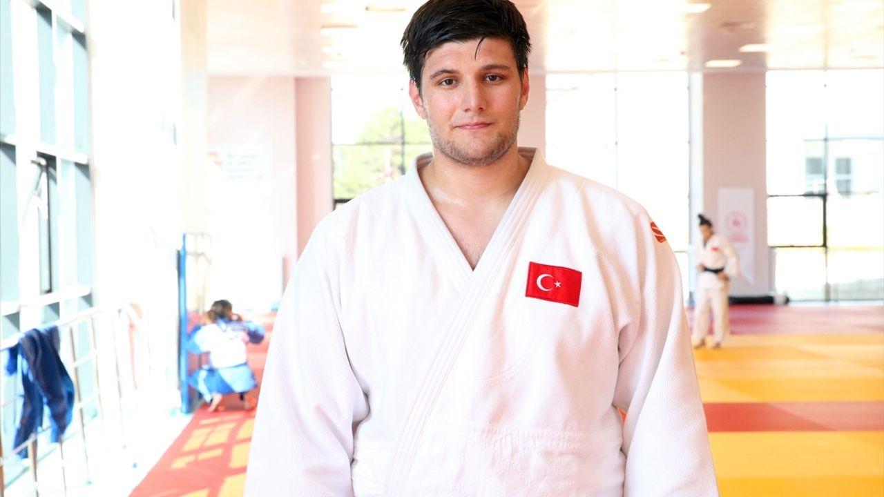 İbrahim Tataroğlu, Babasının İzinden Giderek Olimpiyat Madalyası Hedefliyor