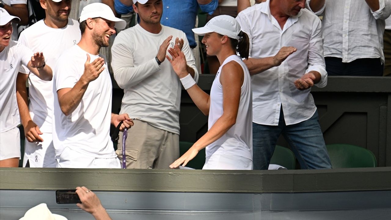 Iga Swiatek Wimbledon'da Tarihi Şampiyonluk