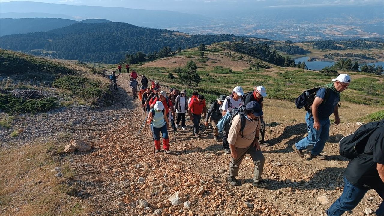 Ilgaz Dağı'nda 15 Temmuz Şehitleri Anma Tırmanışı Gerçekleştirildi