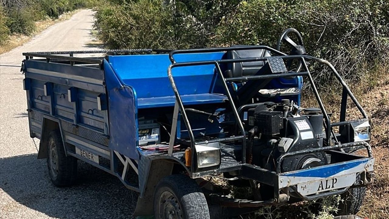 Isparta'da Tarım Aracı Kazası: 1 Ölü, 3 Yaralı