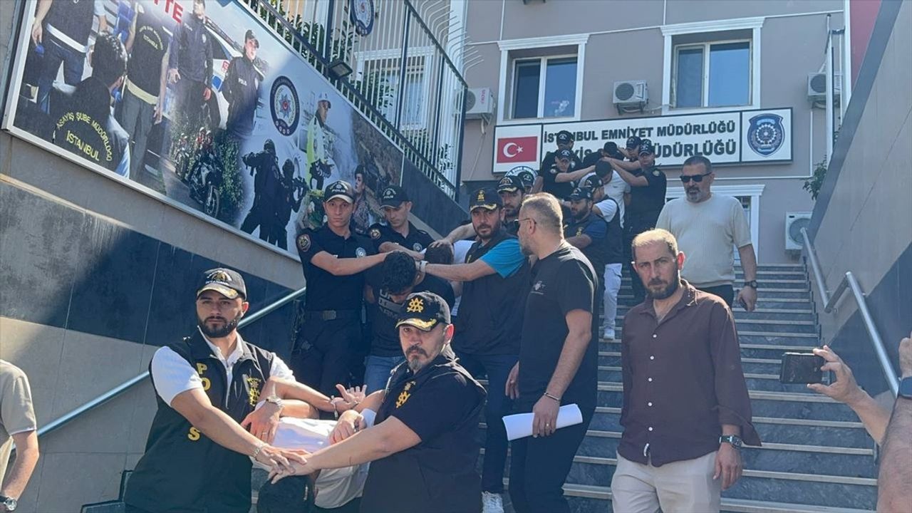 İstanbul'da Silahlı Saldırı: 14 Zanlı Yakalandı