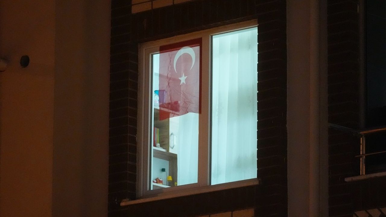 İstanbul'da Terörsüz Türkiye İçin Bayrak Destanı