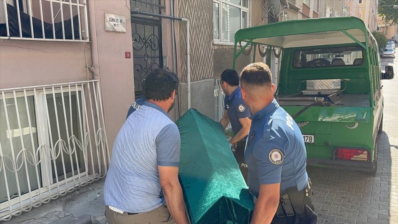 İstanbul'daki Akrabalar Arasındaki Kavga Sonucu Bir Kişi Hayatını Kaybetti