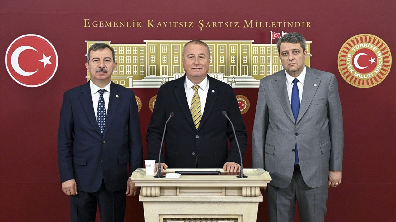 İYİ Parti'den Anayasa Mahkemesi Eleştirisi