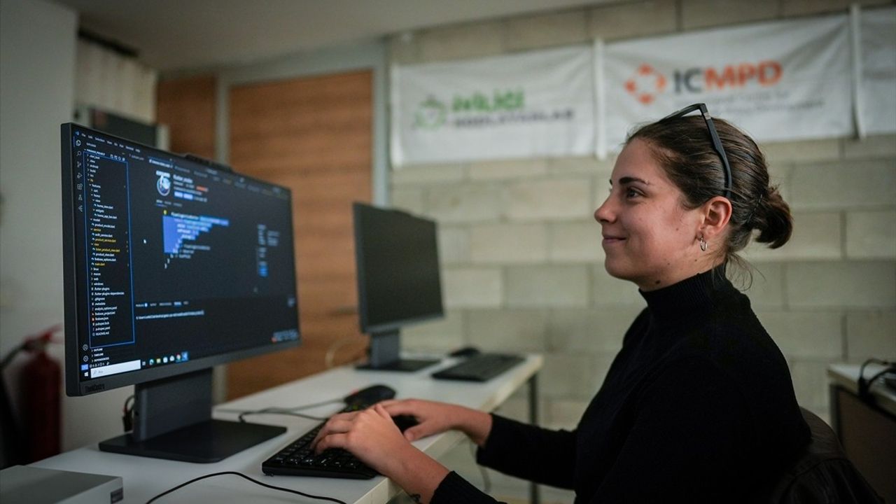 İyiliği Kodlayanlar ile Depremzedelere Yazılım Umudu