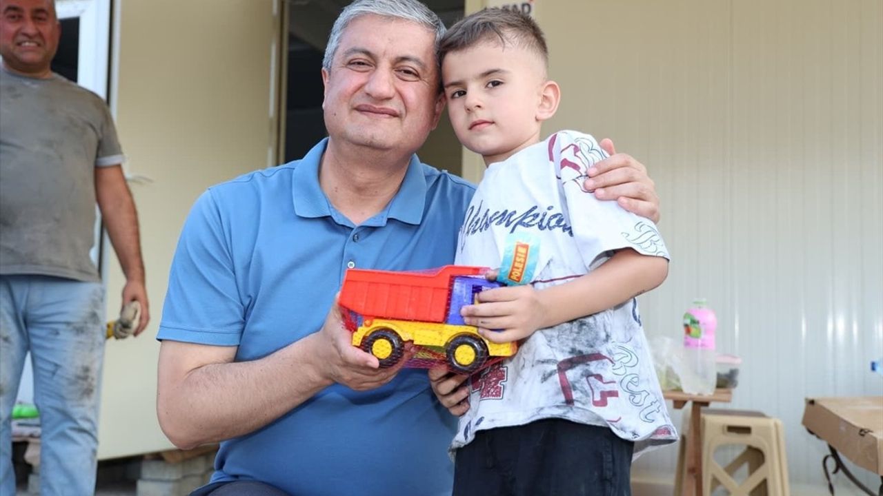Karabük Valisi Yavuz, Orman Yangını Sonrası Zarar Görenleri Ziyaret Etti