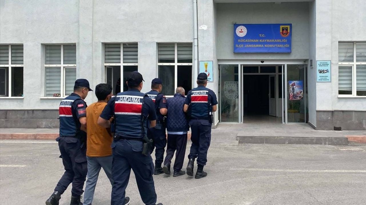 Kayseri'de DEAŞ'a Yönelik Operasyon: İki Yabancı Zanlı Yakalandı