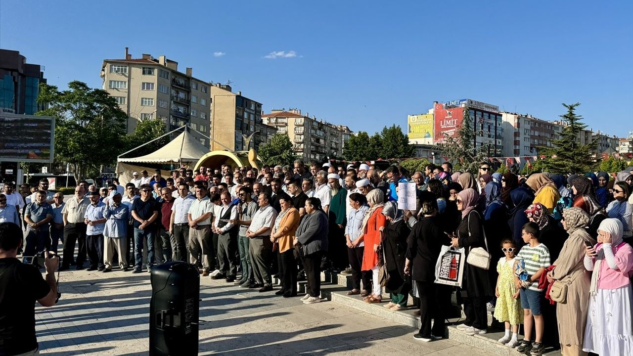 Kayseri ve Kırşehir'de Hazreti Muhammed Karikatürü Yayınına Tepkiler