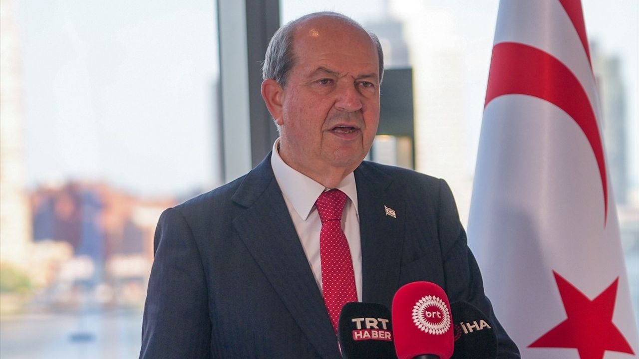 Kıbrıs'ta İki Devlet Vurgusu: Cumhurbaşkanı Tatar
