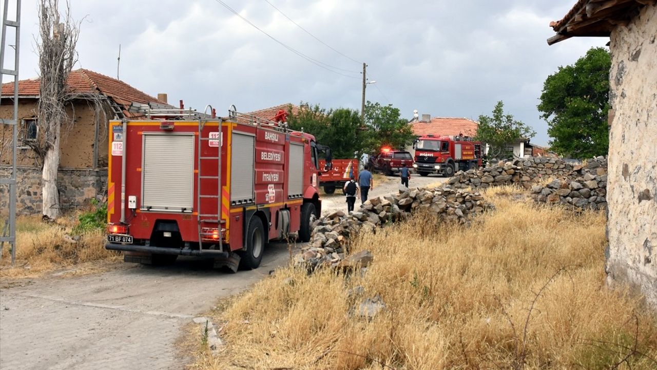 Kırıkkale'de Anız Yangını Kontrol Altına Alındı