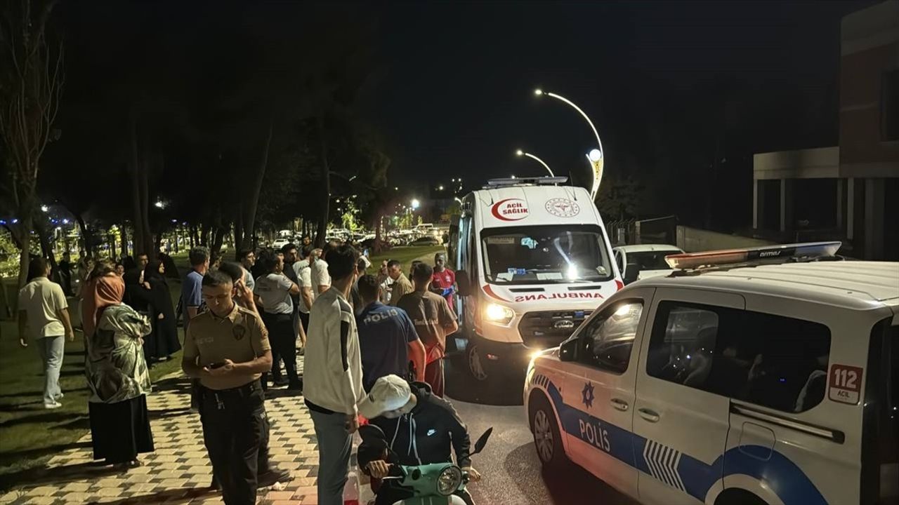 Kocaeli'de Otomobil ve Motosiklet Kazası