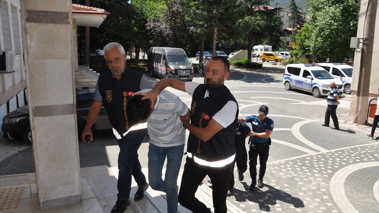 Konya'da Uyuşturucu Operasyonunda İki Tutuklama