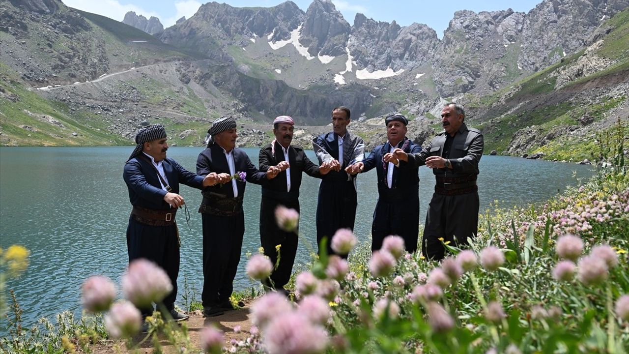 Kültür ve Turizm Bakanı Hakkari'yi Ziyaret Etti