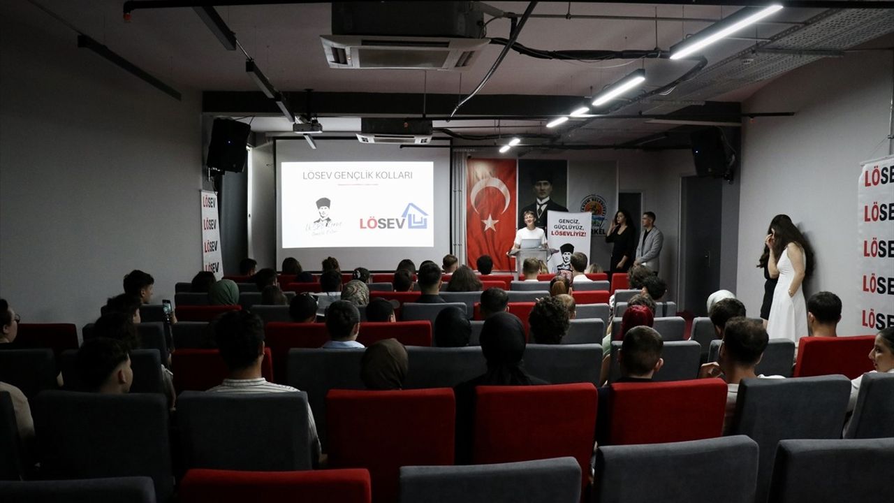 Lösemiyle Savaşan Gençler Samsun'da Moral Buluşmasında Bir Araya Geldi