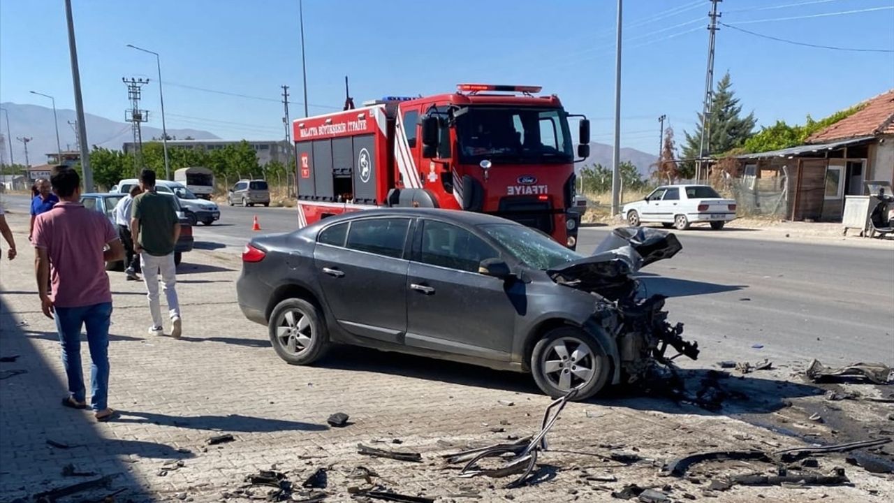 Malatya'da Trafik Kazası: 1 Ölü, 1 Yaralı