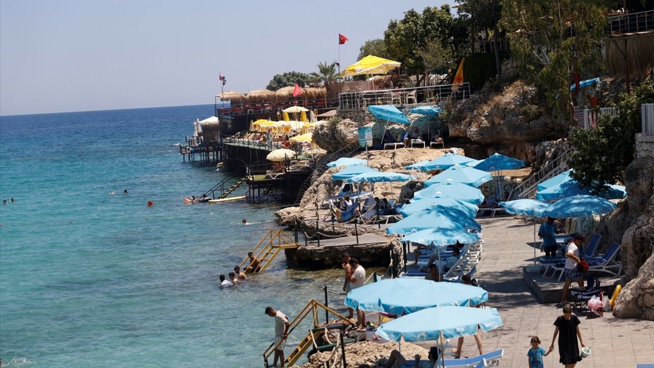 Mersin'in Yapraklı Koyu Yenilendi ve Hazır