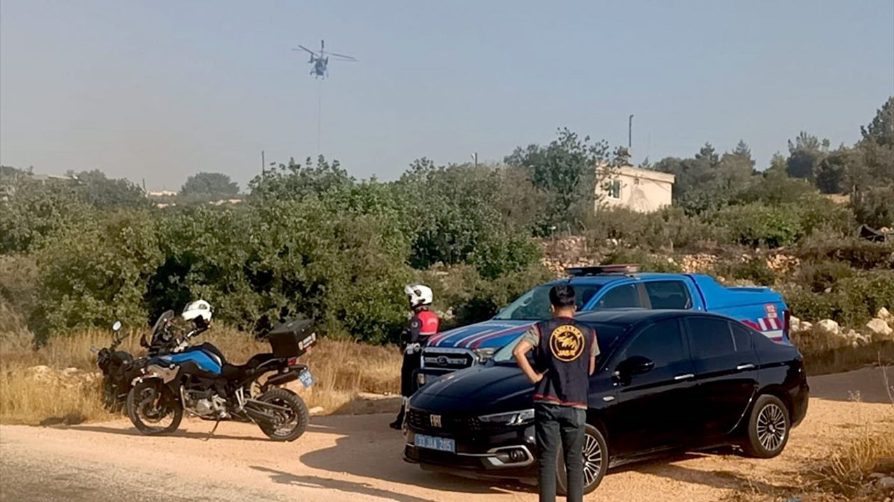 Mersin Silifke'de Orman Yangınına Müdahale Devam Ediyor