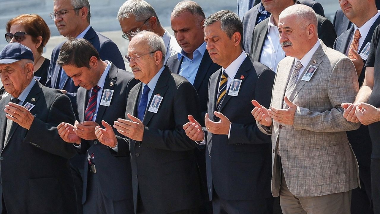 Metin Somuncu İçin TBMM'de Cenaze Töreni Düzenlendi