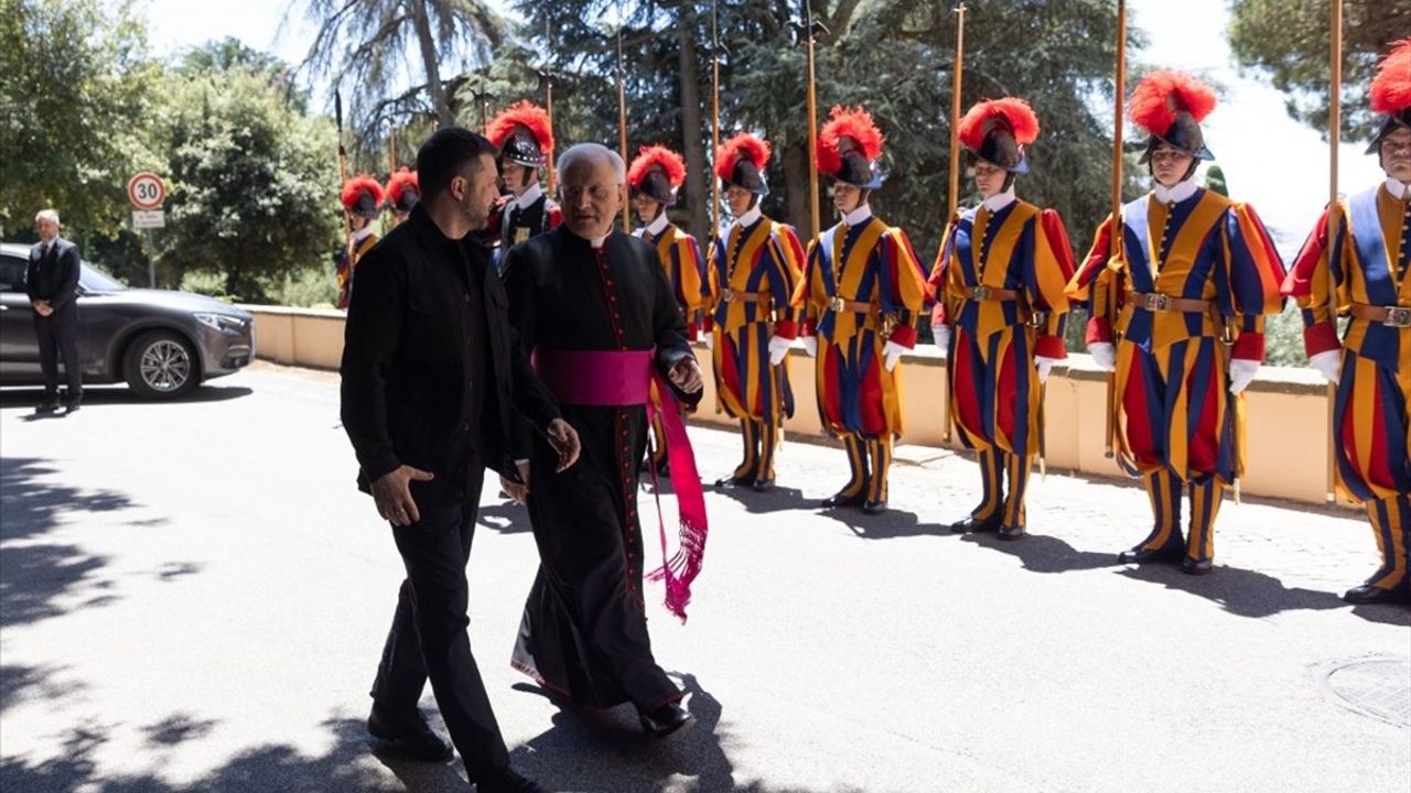 Papa 14. Leo ve Zelenskiy, Barış İçin Bir Araya Geldi