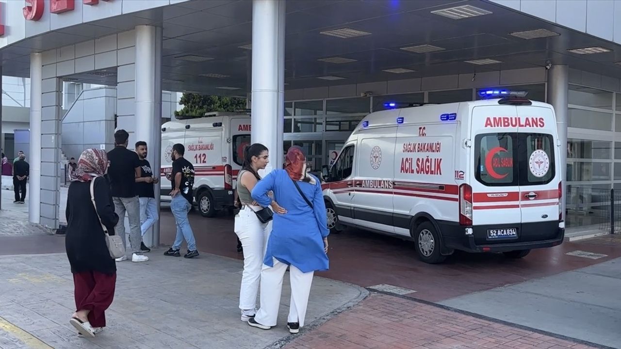 Samsun'da Boğulma Tehlikesi Geçiren 4 Kişi Kurtarıldı