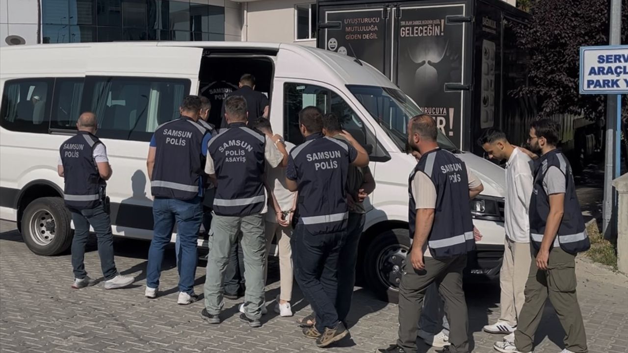 Samsun'da Dolandırıcılık Operasyonu: 25 Zanlı Yakalandı