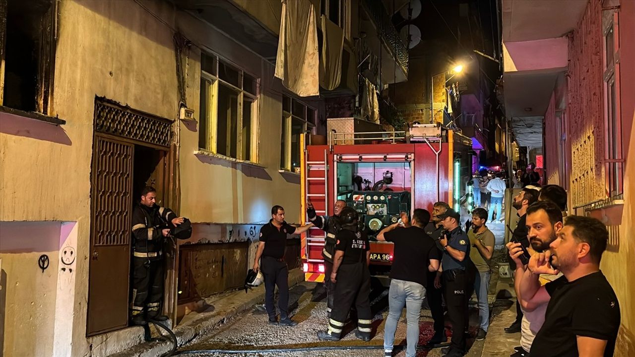 Samsun’da Yangın: 3 Kişi Dumandan Etkilendi