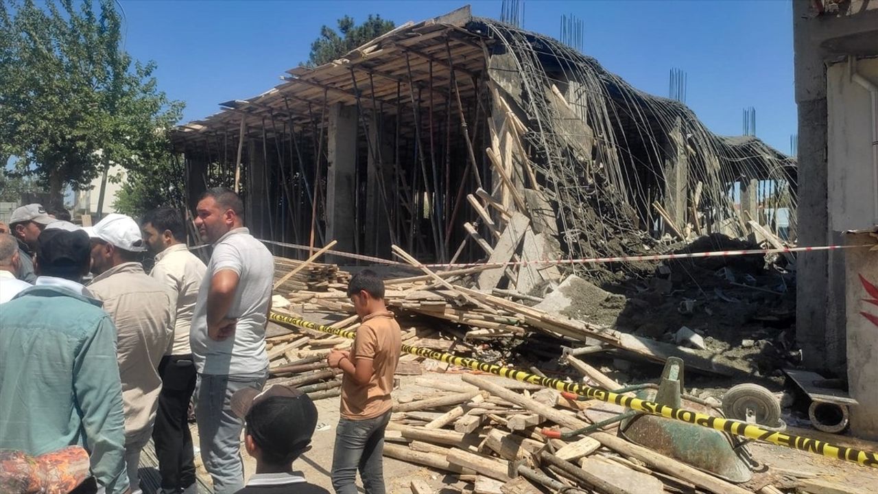 Şanlıurfa'da İnşaat Çökmesi: 7 İşçi Yaralandı