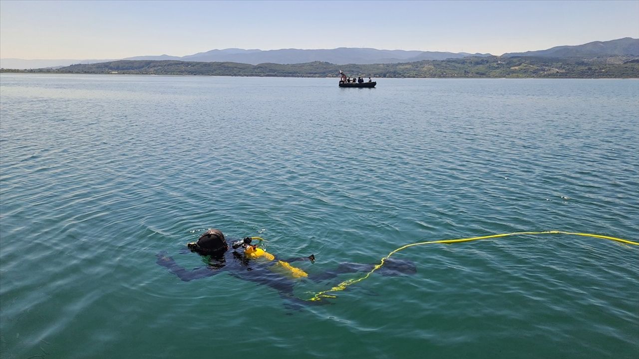 Sapanca Gölü'nde İçme Suyu Hattı Temizliği Başladı