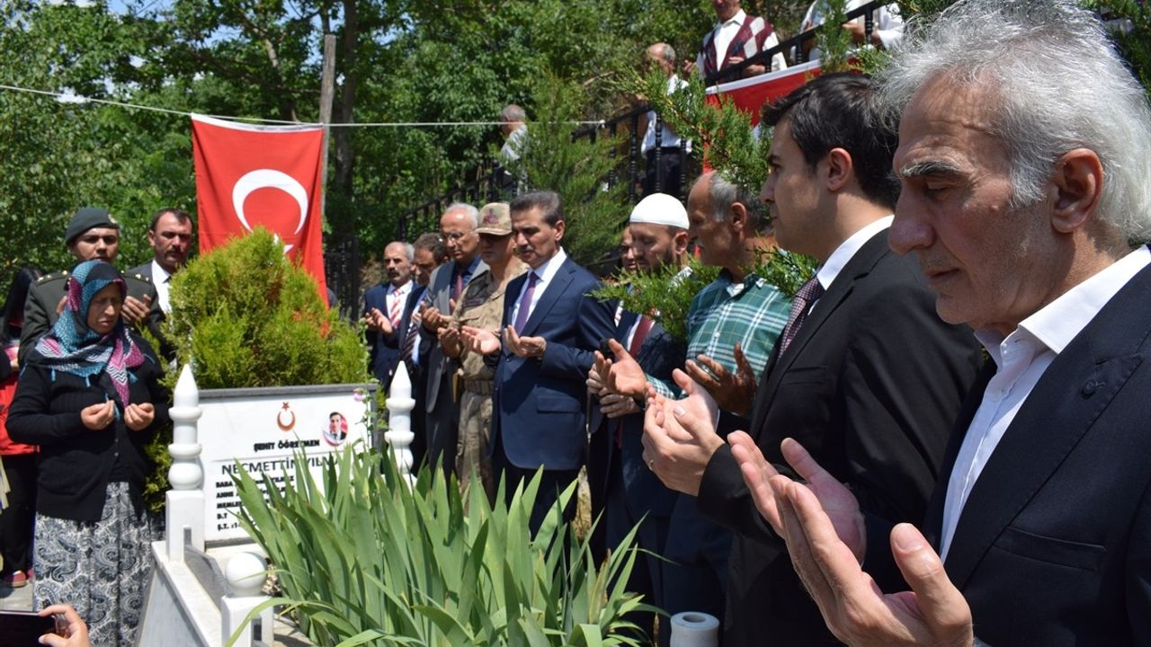 Şehit Öğretmen Necmettin Yılmaz Anıldı