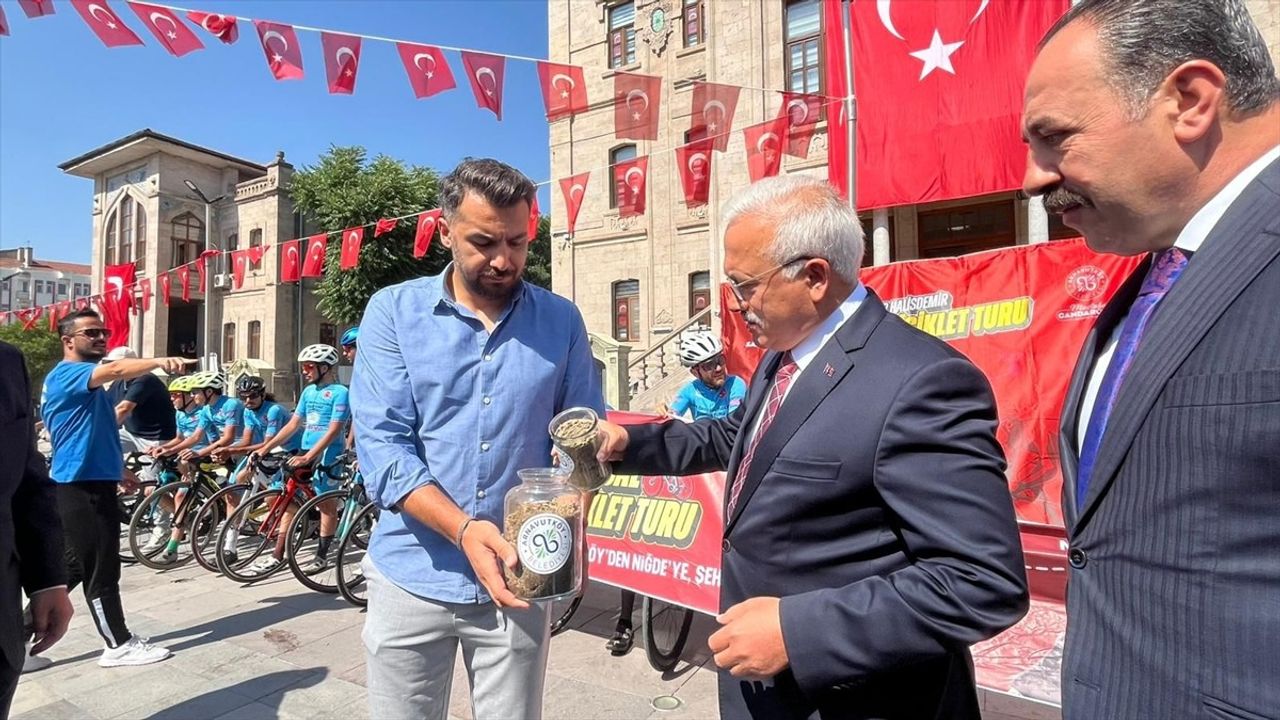Şehit Ömer Halisdemir Bisiklet Turu Aksaray'a Ulaştı