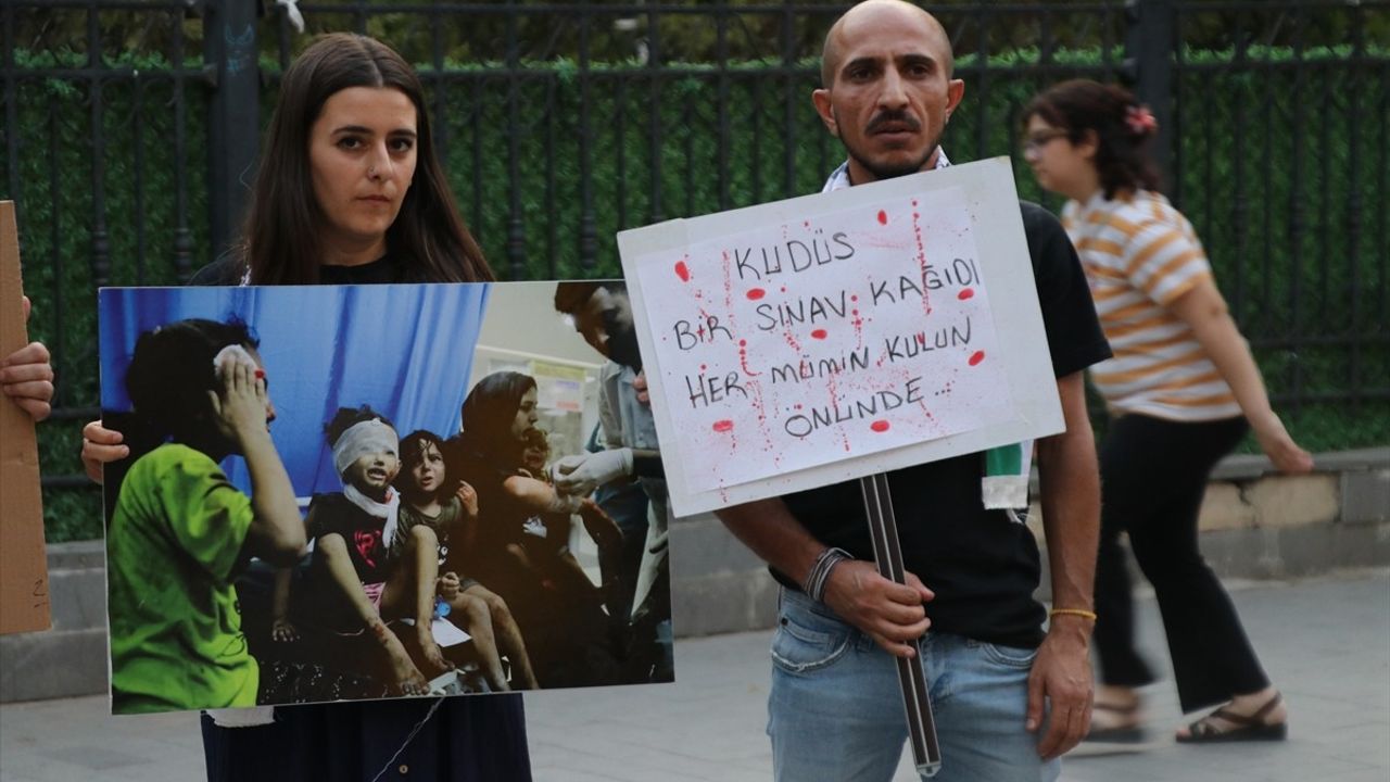 Siirt'te Gazze İçin Protesto Düzenlendi