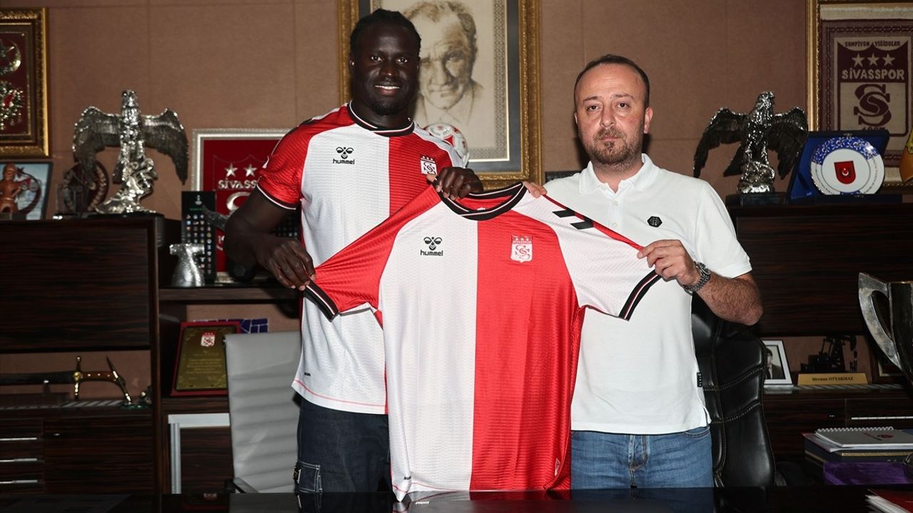 Sivasspor, Aliou Badji ile Anlaştı