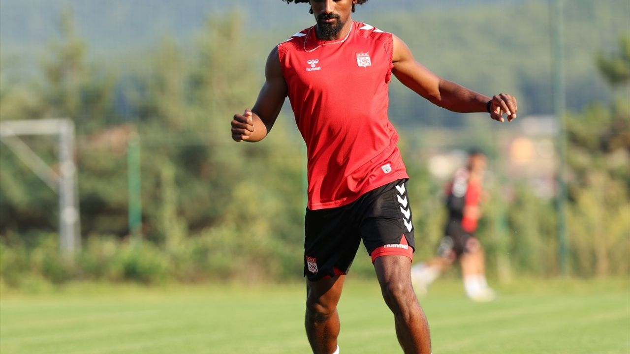 Sivasspor'un Bolu Kampı Başladı