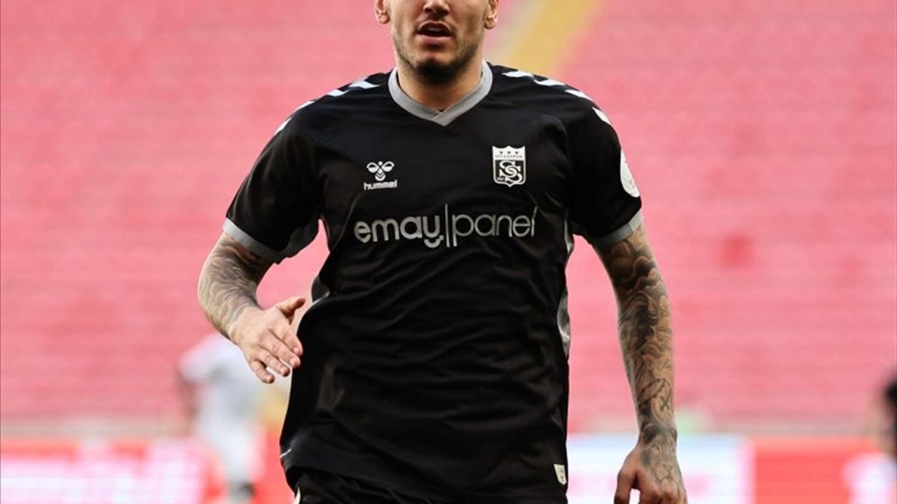Sivasspor'un Yeni Transferi: Kerem Atakan Kesgin