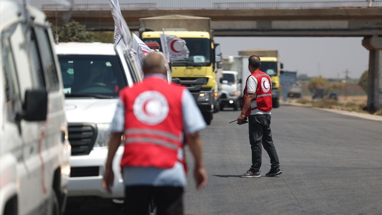 Süveyda'ya İnsani Yardım Gönderildi