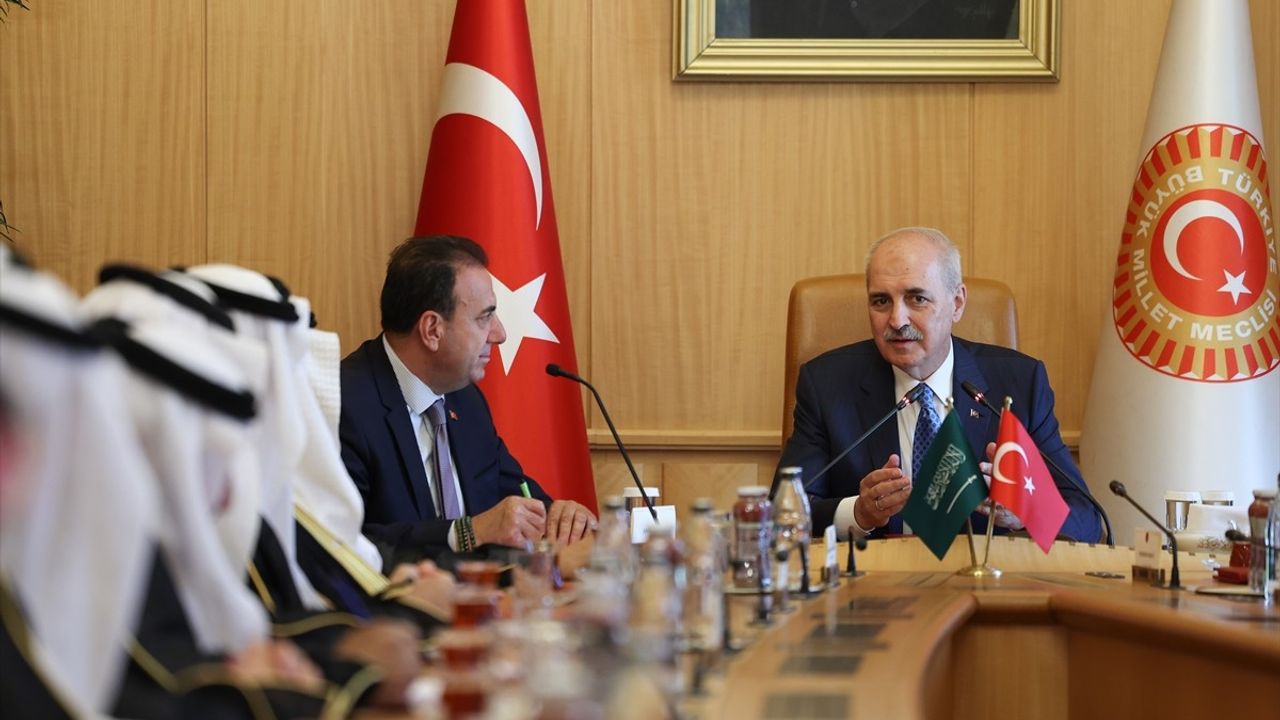 TBMM Başkanı Kurtulmuş, Suudi Arabistan-Türkiye Dostluk Grubu Başkanı Al-Gannas'ı Ağırladı