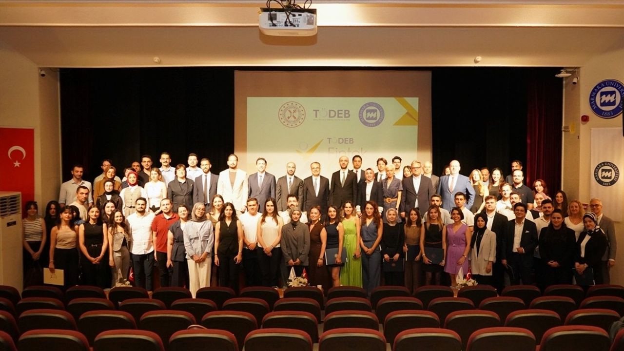 TÖDEB Fintek Çırağı Programı Mezunlarını Verdi